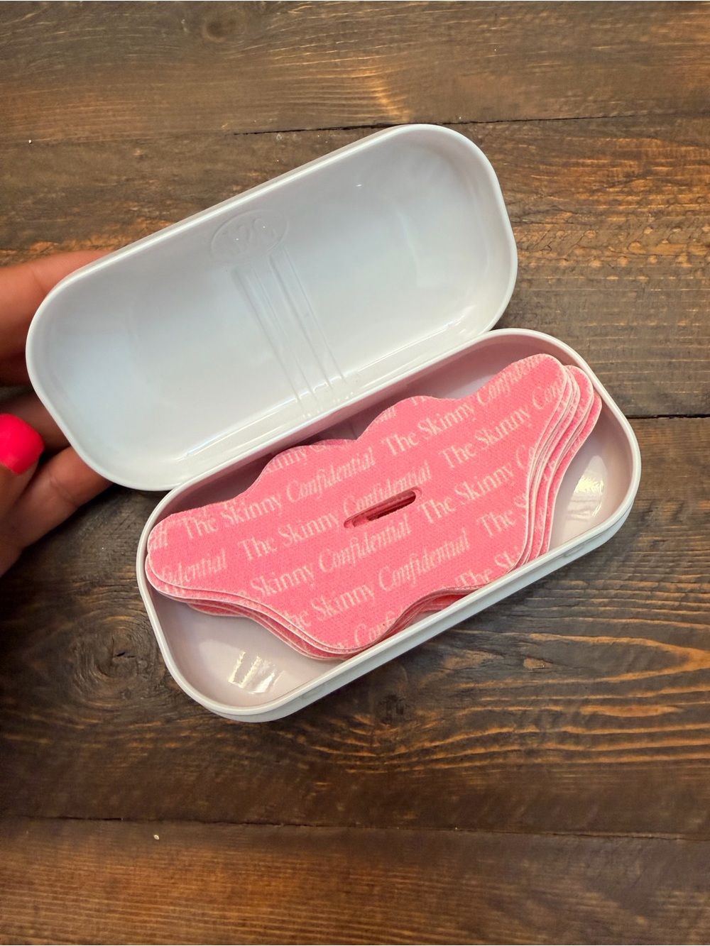 The skinny confidential mouth tape NWOT case
26 total sculpted jawline - Picture 4 of 6